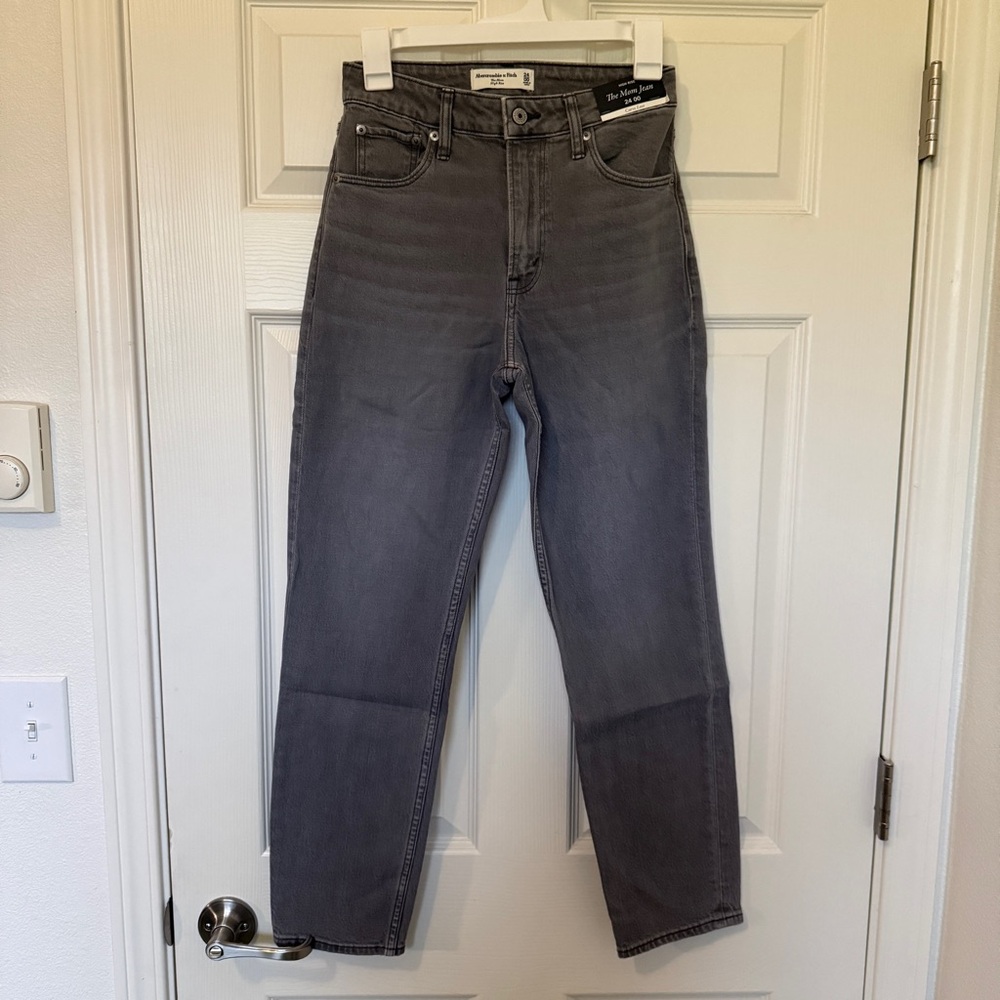 NWT Curve Love High Rise Mom Jeans